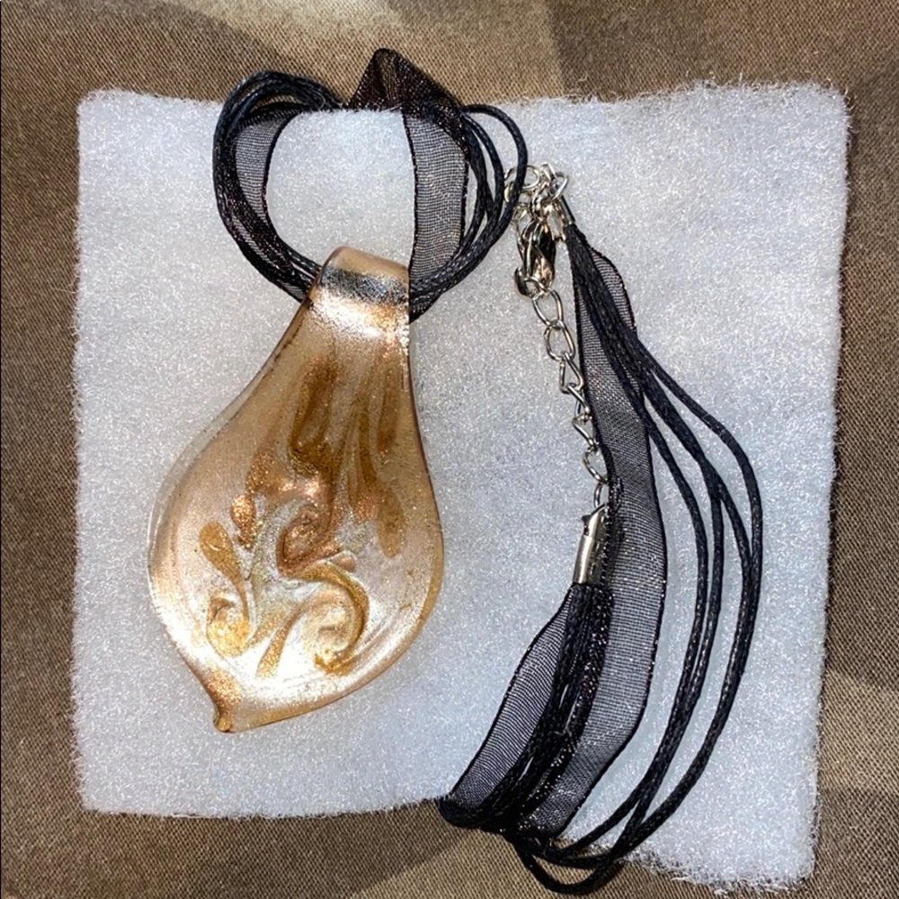 New without tags Gold/Yellow/Black glass necklace